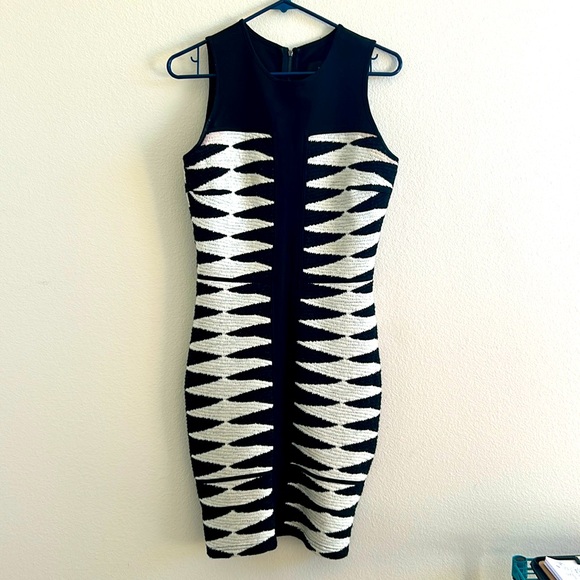 Adelyn Rae Dresses & Skirts - Adelyn Rae Bodycon Dress Size S